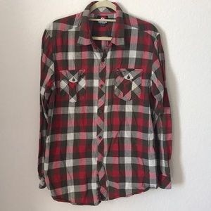 Men’s red and brown plaid button down